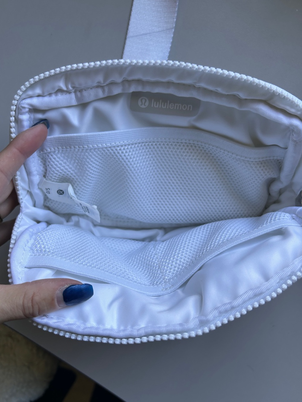 Everywhere Belt Bag 1L *Wunder Puff LULULEMON - Picture 7 of 9